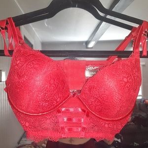 34 B Red lace bra w/wire boning